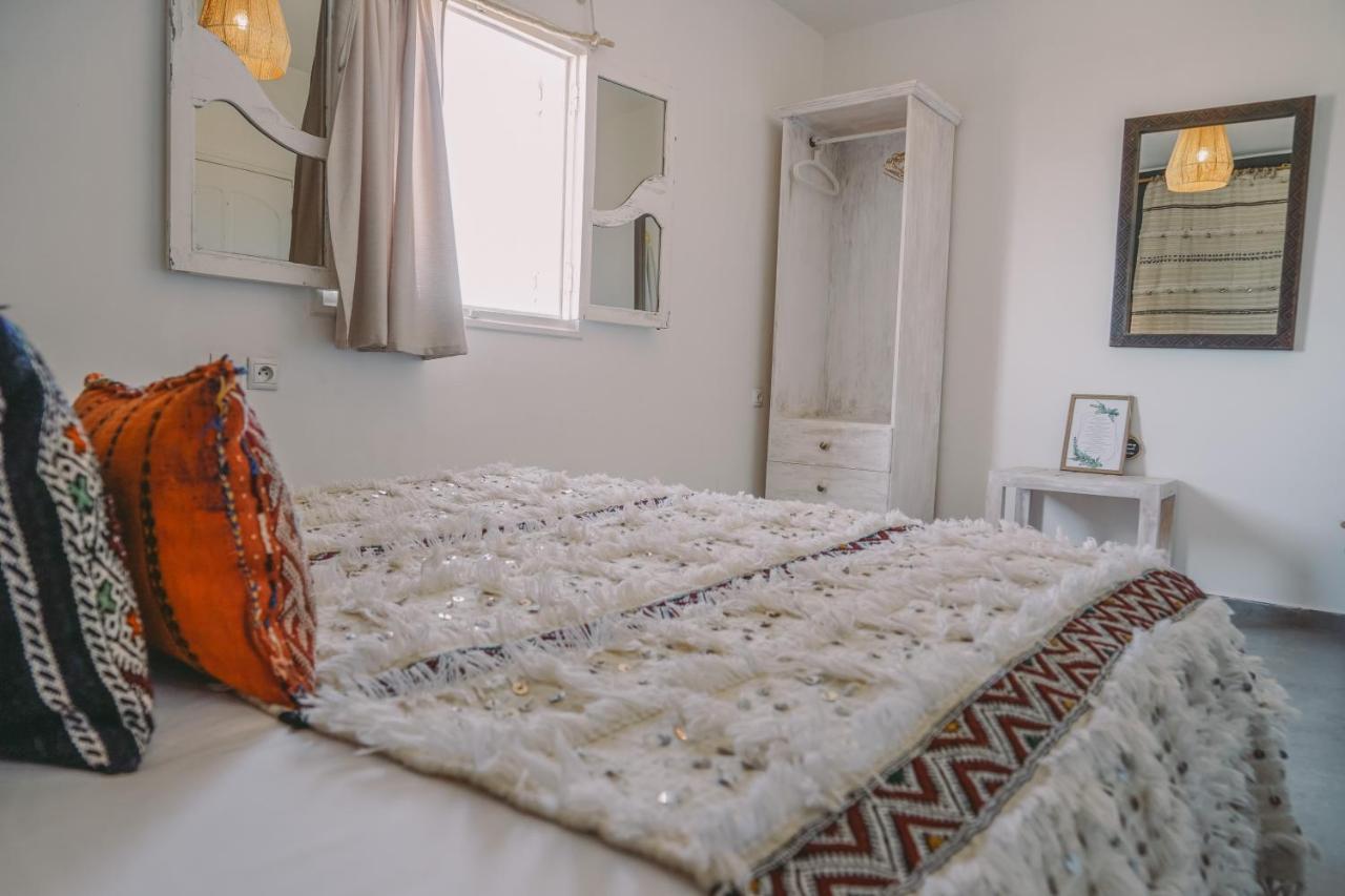 Guest house Blue Waves Surf House 3*